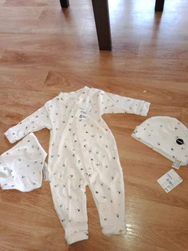 zeeman ensemble 3 pièces neuf taille 1 mois neuf